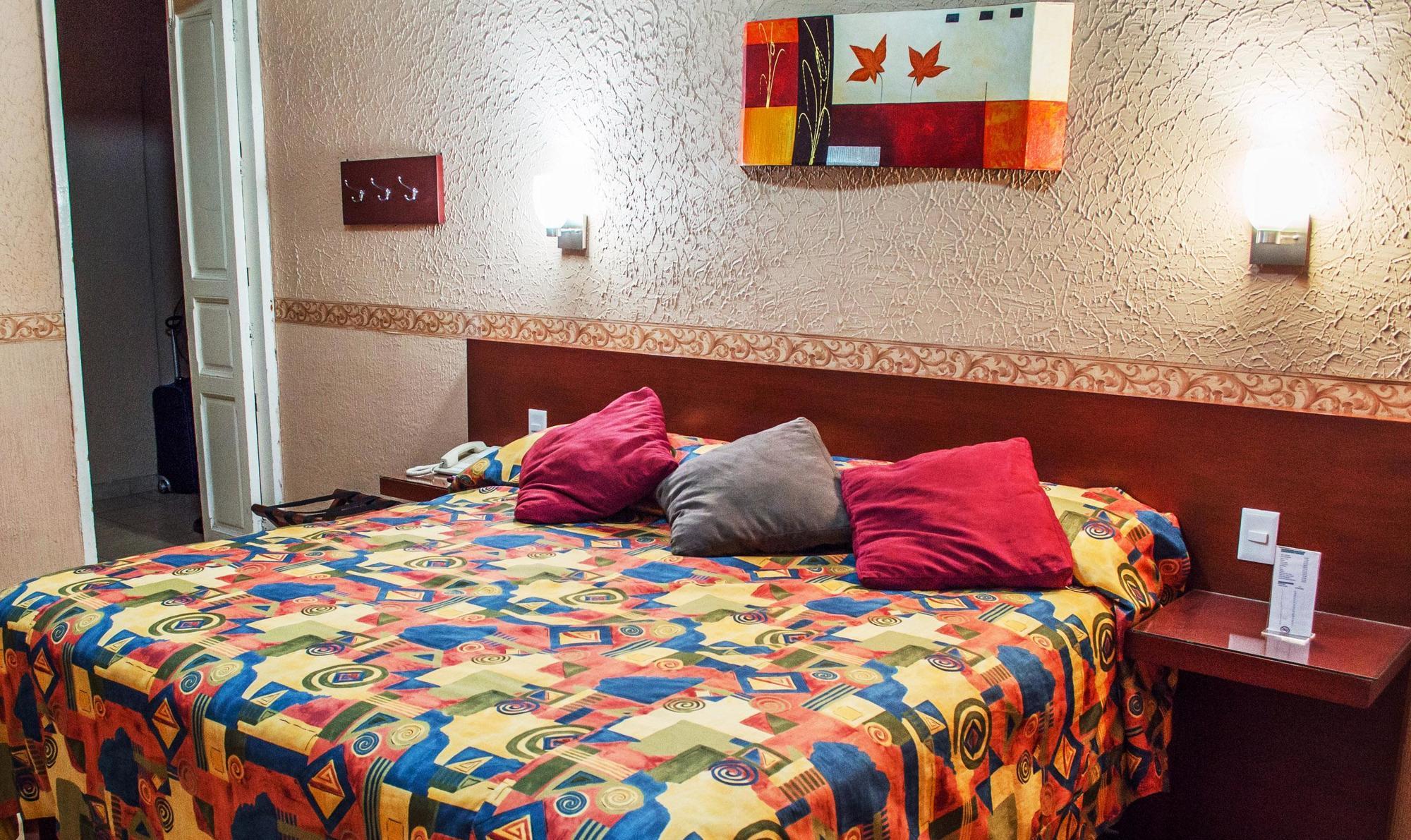 Hotel Posada Regis กัวดาลาฮารา ภายนอก รูปภาพ