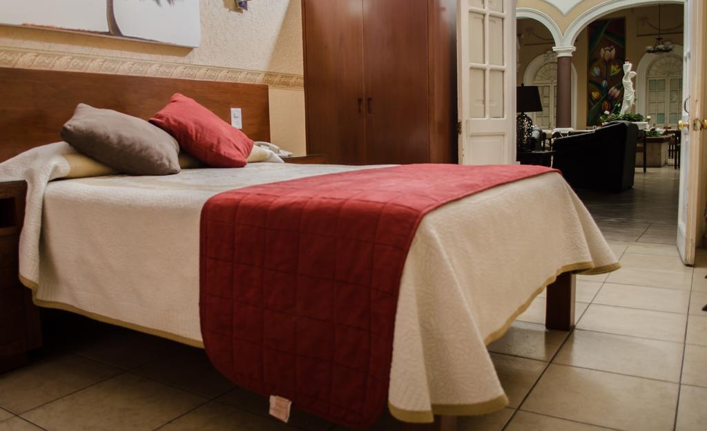 Hotel Posada Regis กัวดาลาฮารา ภายนอก รูปภาพ
